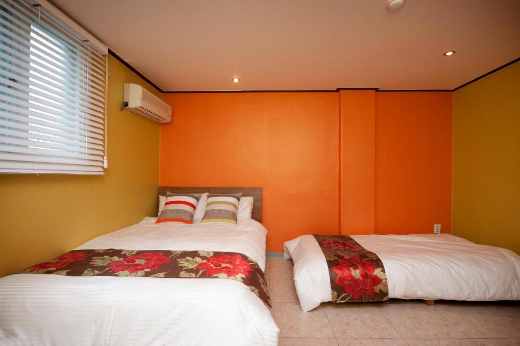 Shinchon Guest House Seúl Habitación foto