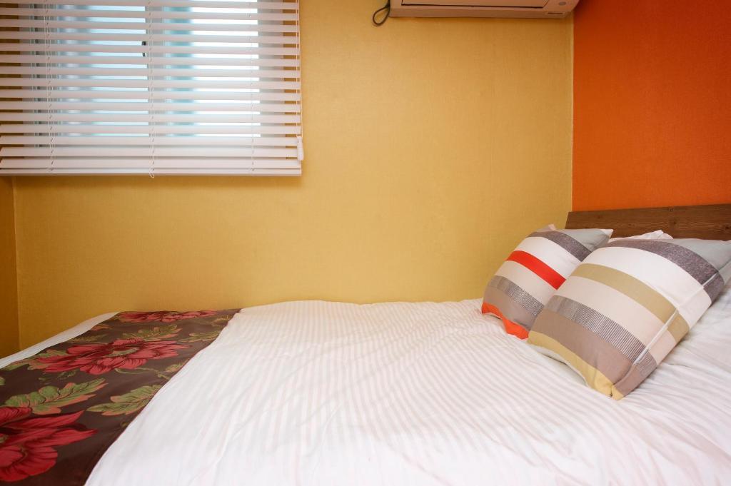 Shinchon Guest House Seúl Habitación foto