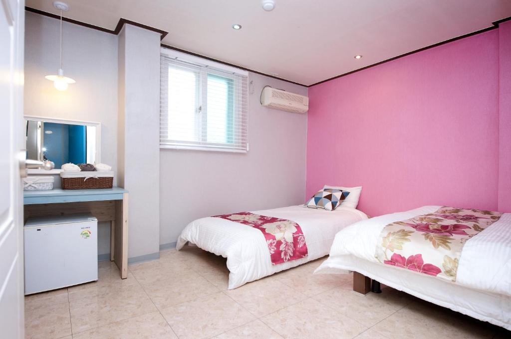 Shinchon Guest House Seúl Habitación foto